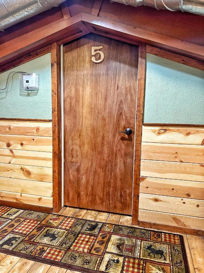 The Lodge At Devils Tower Екстер'єр фото