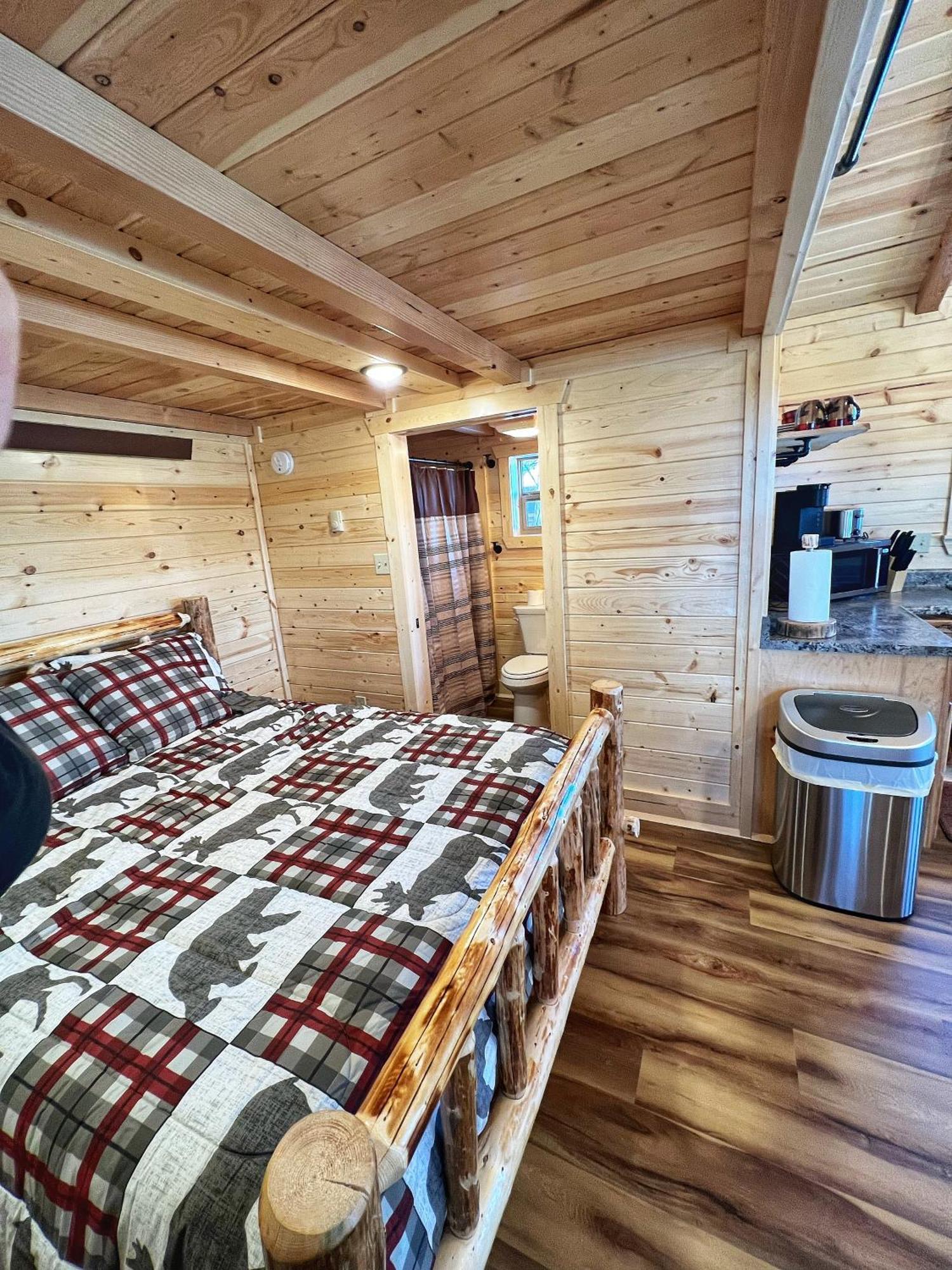 The Lodge At Devils Tower Екстер'єр фото