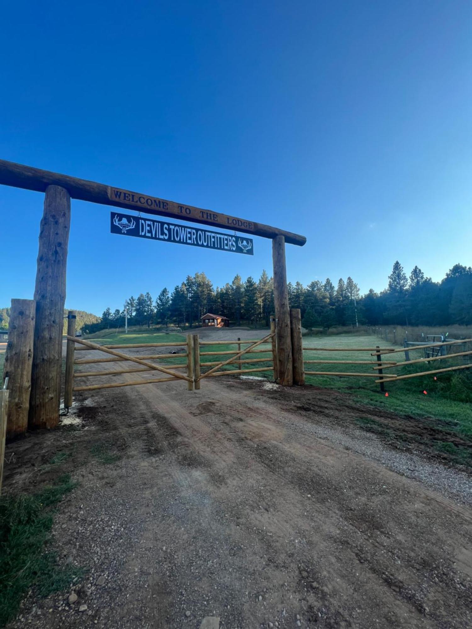 The Lodge At Devils Tower Екстер'єр фото