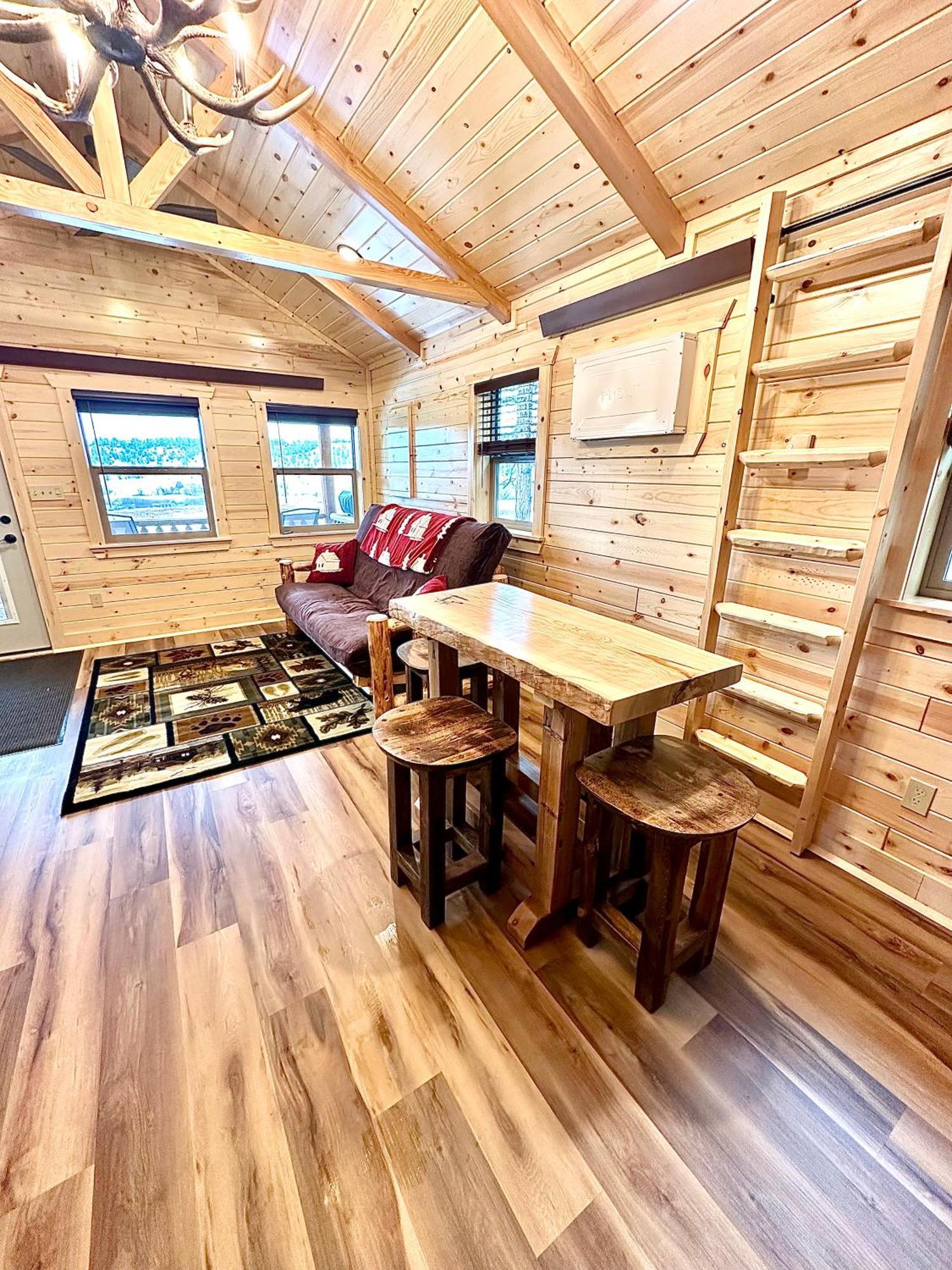 The Lodge At Devils Tower Екстер'єр фото